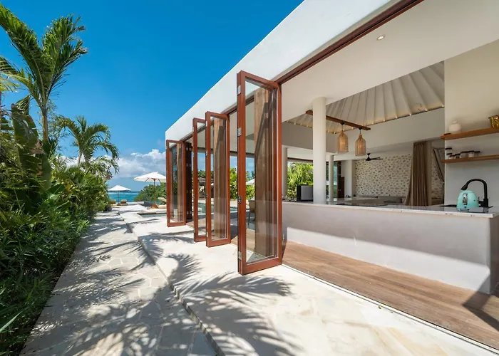Private Oceanfront Kingfisher - 20m Infinity Pool