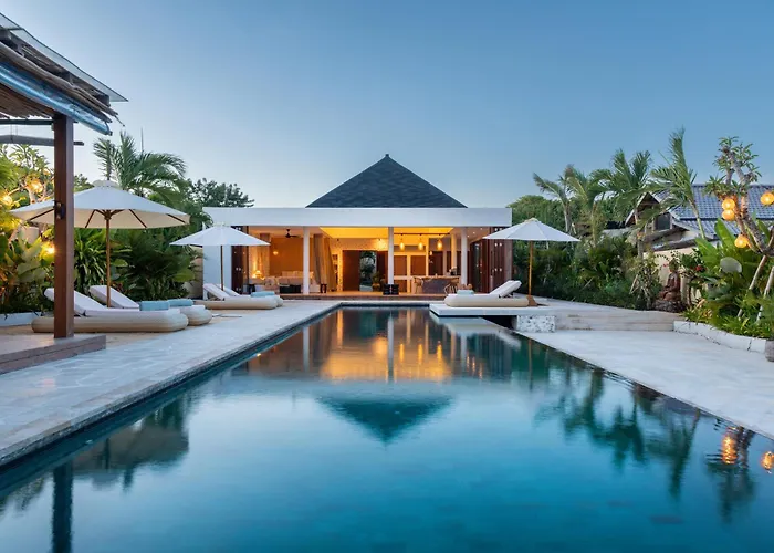 Private Oceanfront Kingfisher - 20m Infinity Pool